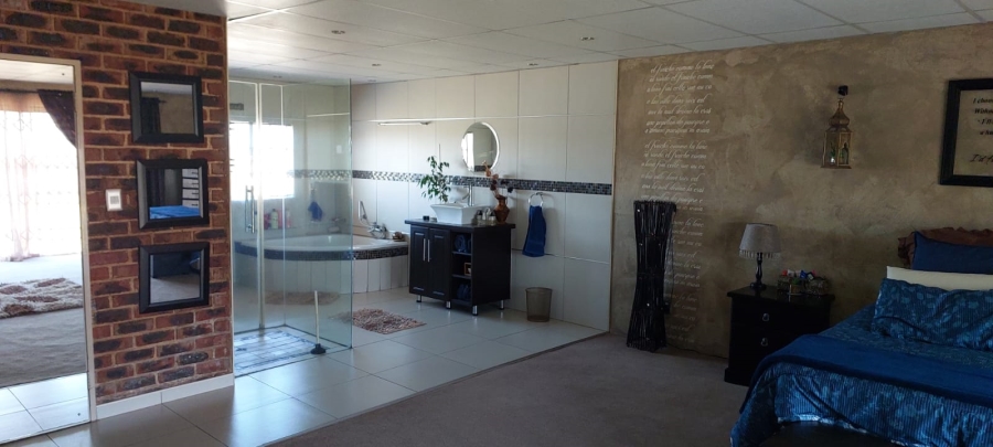 4 Bedroom Property for Sale in Vaal Power A H Free State